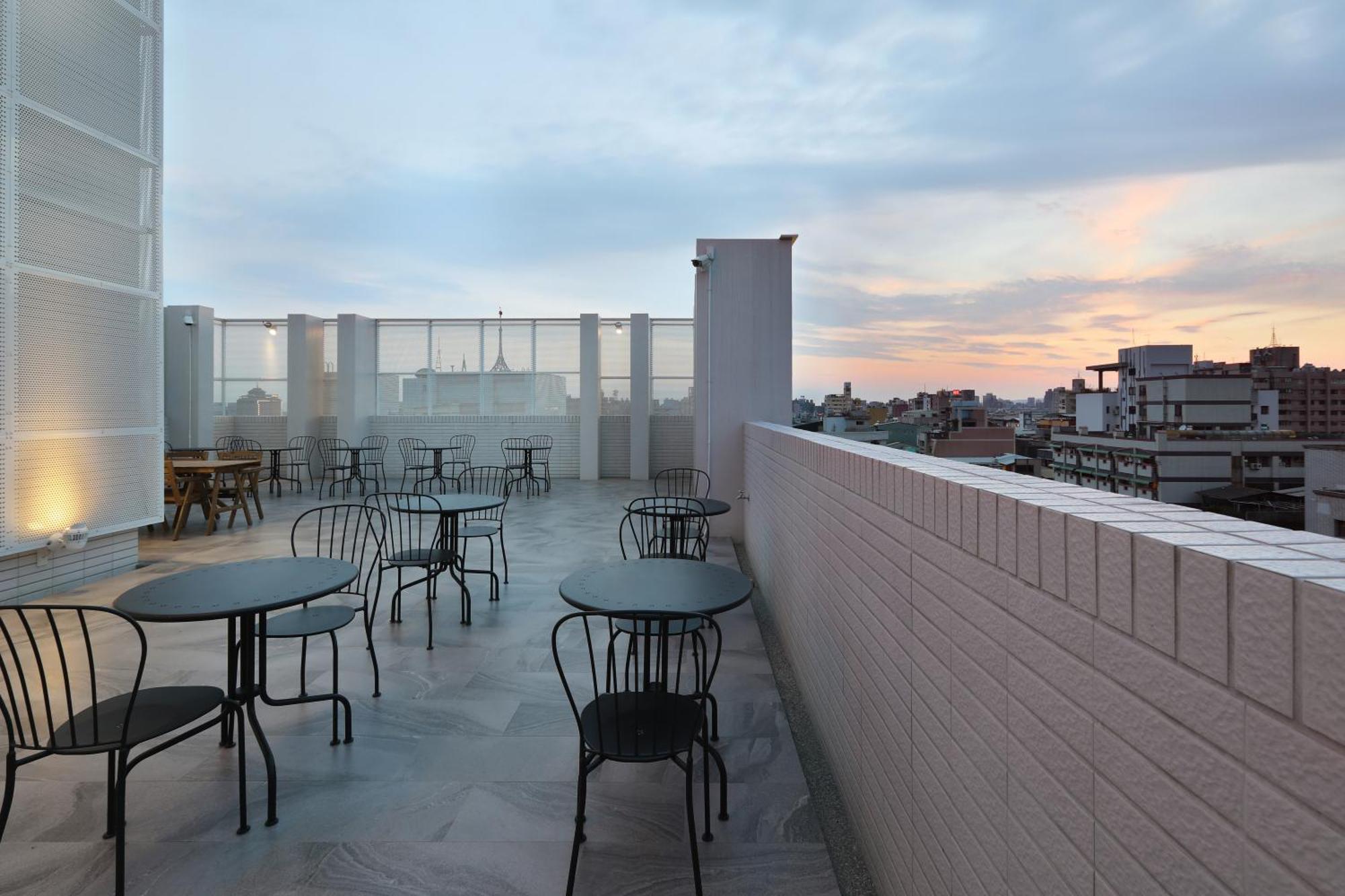 Mini Hotels Taichung Dış mekan fotoğraf