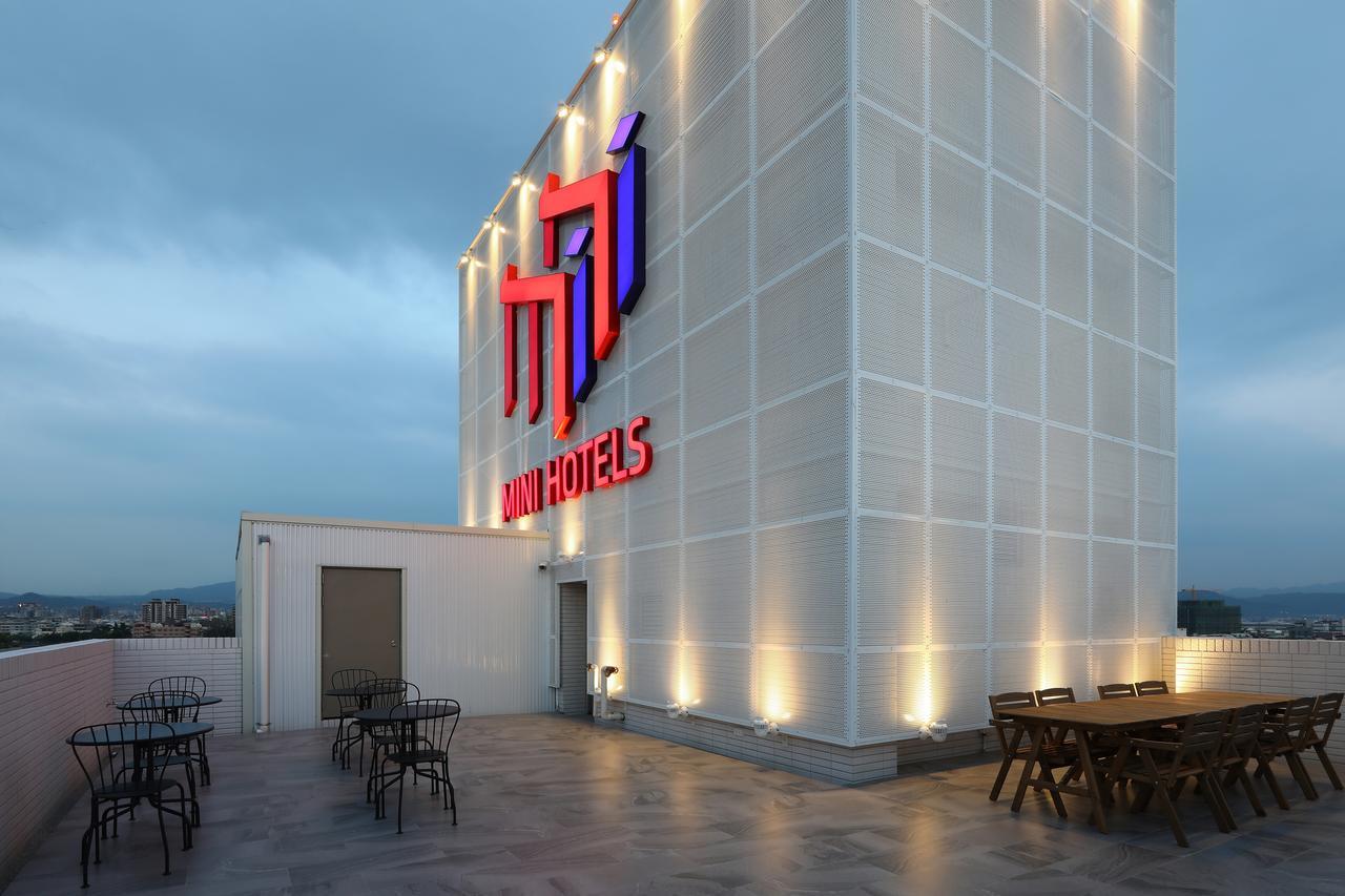 Mini Hotels Taichung Dış mekan fotoğraf
