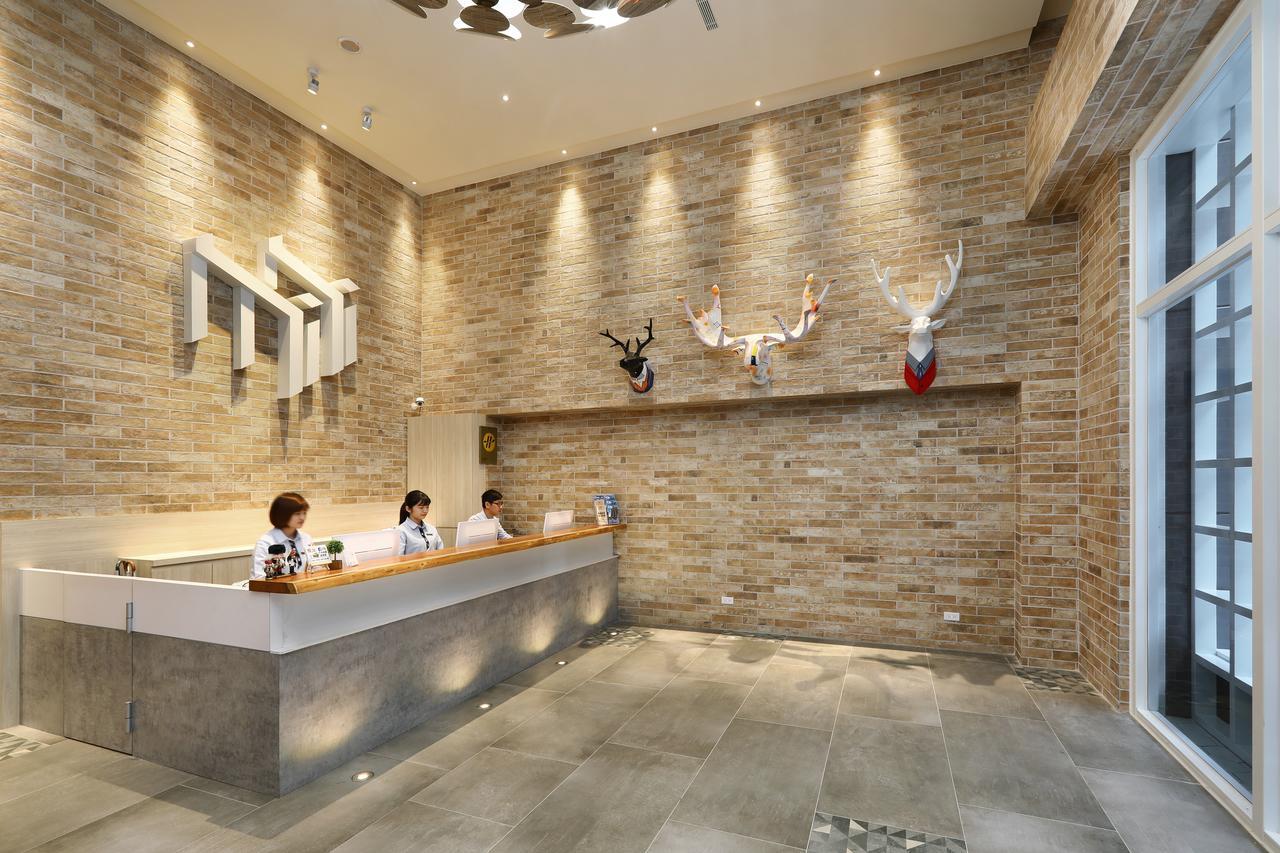 Mini Hotels Taichung Dış mekan fotoğraf